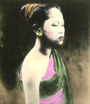 Linda Fregni Nagler, dalla serie Girls from the Southern Seas, ETN 099 ML, “Laos maiden”, 2019. Collezione privata, Milano