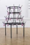 Monica Bonvicini, Fleurs du Mal (pink), 2019, dettaglio. Courtesy l’artista & Galleria Raffaella Cortese, Milano © Monica Bonvicini & VG Bild Kunst. Photo Alessandro Garofalo