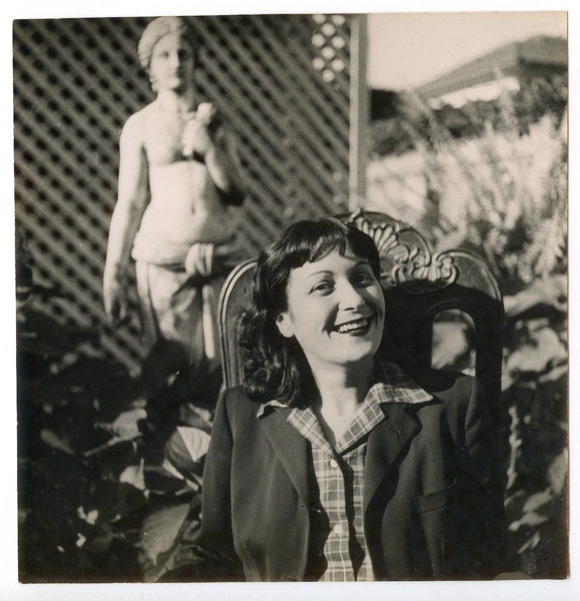 Portrait Lina Bo Bardi - photo by Pietro Bardi 1947 - courtesy of Instituto Bardi