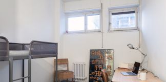 ƎMERGE, nuovo project space a Pescara. Stanza studio per due persone