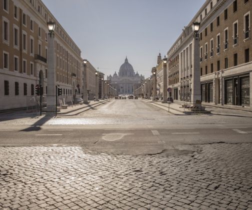 Roma città chiusa, progetto fotografico di Anton Giulio Onofri - Via della Conciliazione
