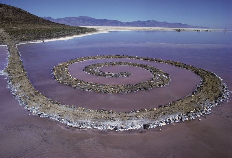 Gianfranco Gorgoni Robert Smithson, Spyral Jetty, 1970 2010