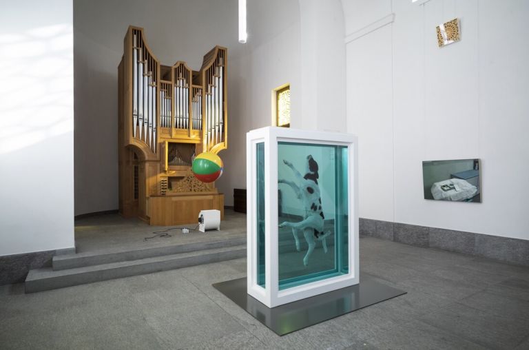 Damien Hirst, Mental Escapology, Protestant Church, 2021