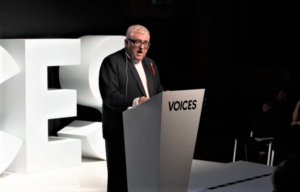 È morto lo stilista Alber Elbaz. Un altro grande talento cade vittima del maledetto virus