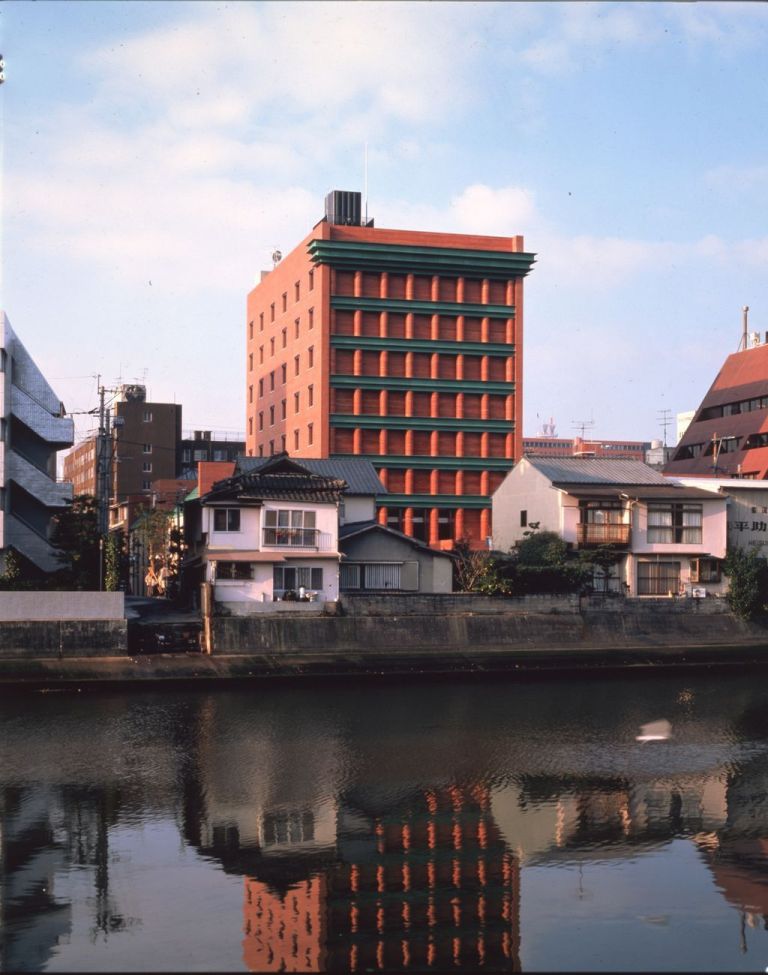 Aldo Rossi, con M.Adjmi, T. Horiguchi, S. Uchida, Complesso alberghiero e ristorante “Il Palazzo”, Fukuoka (Giappone), 1987 90. Photo Nacasa and Partners. Fondazione Aldo Rossi