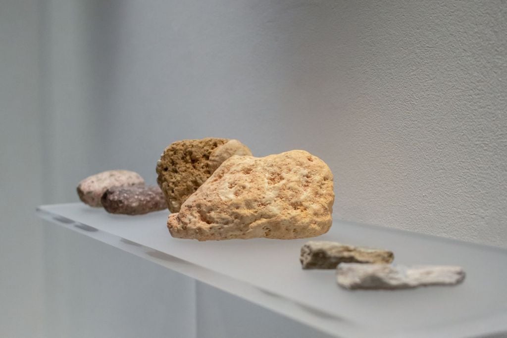 Archeologia della materia. Caterina Morigi in mostra a Reggio Emilia