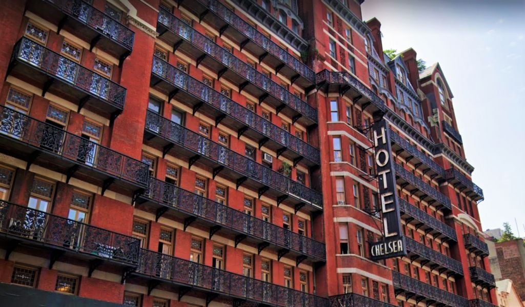 A rischio il leggendario Chelsea Hotel di New York: da ritrovo bohémien a boutique hotel