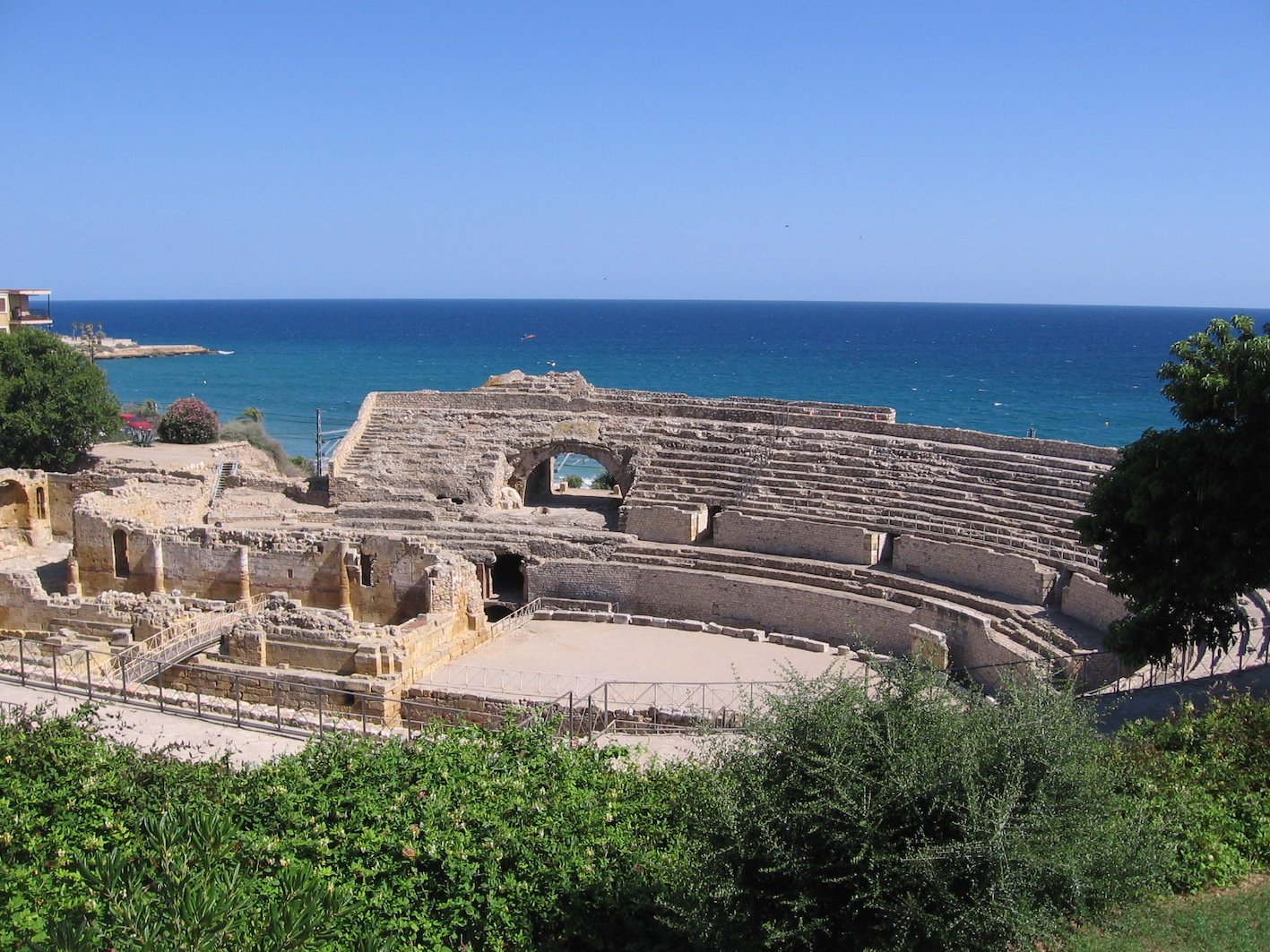 Cintxa, Amphithéâtre romain de Tarragone datant du IIème siècle, construit sous le règne de Hadrien - fonte Wikipedia CC BY-SA 3.0