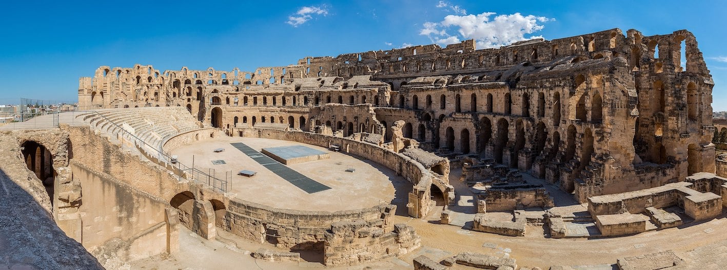 Diego Delso, L'anfiteatro romano di El Jem in Tunisia, costruito intorno al 238 d.C., aveva una capienza di 35 000 spettatori - fonte Wikipedia CC BY-SA 4.0