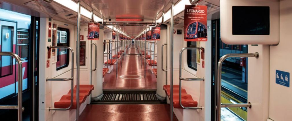 Interni dei treni Leonardo disegnati da Annalisa Dominoni e Benedetto Quaquaro per ATM e prodotti da Hitachi Rail per la linea 1 rossa. Credits Carlo Bevilacqua