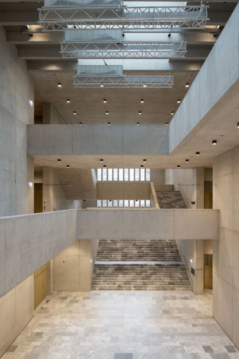 Kunsthaus Zürich, ampliamento di David Chipperfield, hall centrale. Photo © Juliet Haller, Ufficio di urbanistica, Zurigo