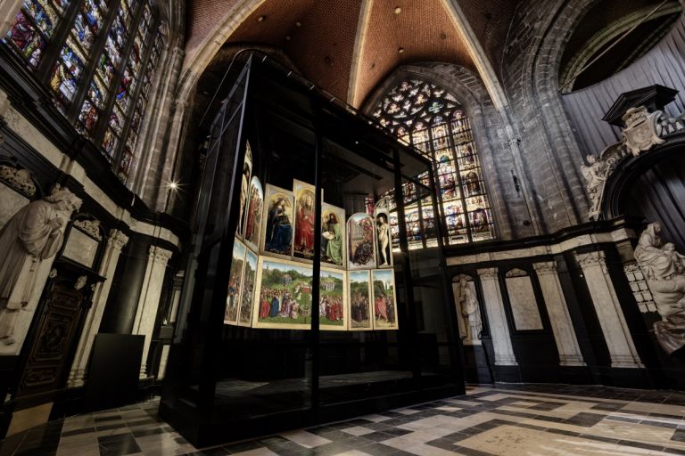 Polittico di Gand in 3D: nel visitor centre della Cattedrale ci si immerge nel dipinto