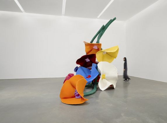 Oldenburg/van Bruggen Dropped Bouquet, 2021 © 2021 Claes Oldenburg and Coosje van Bruggen Photography Credit Tom Powel Imaging