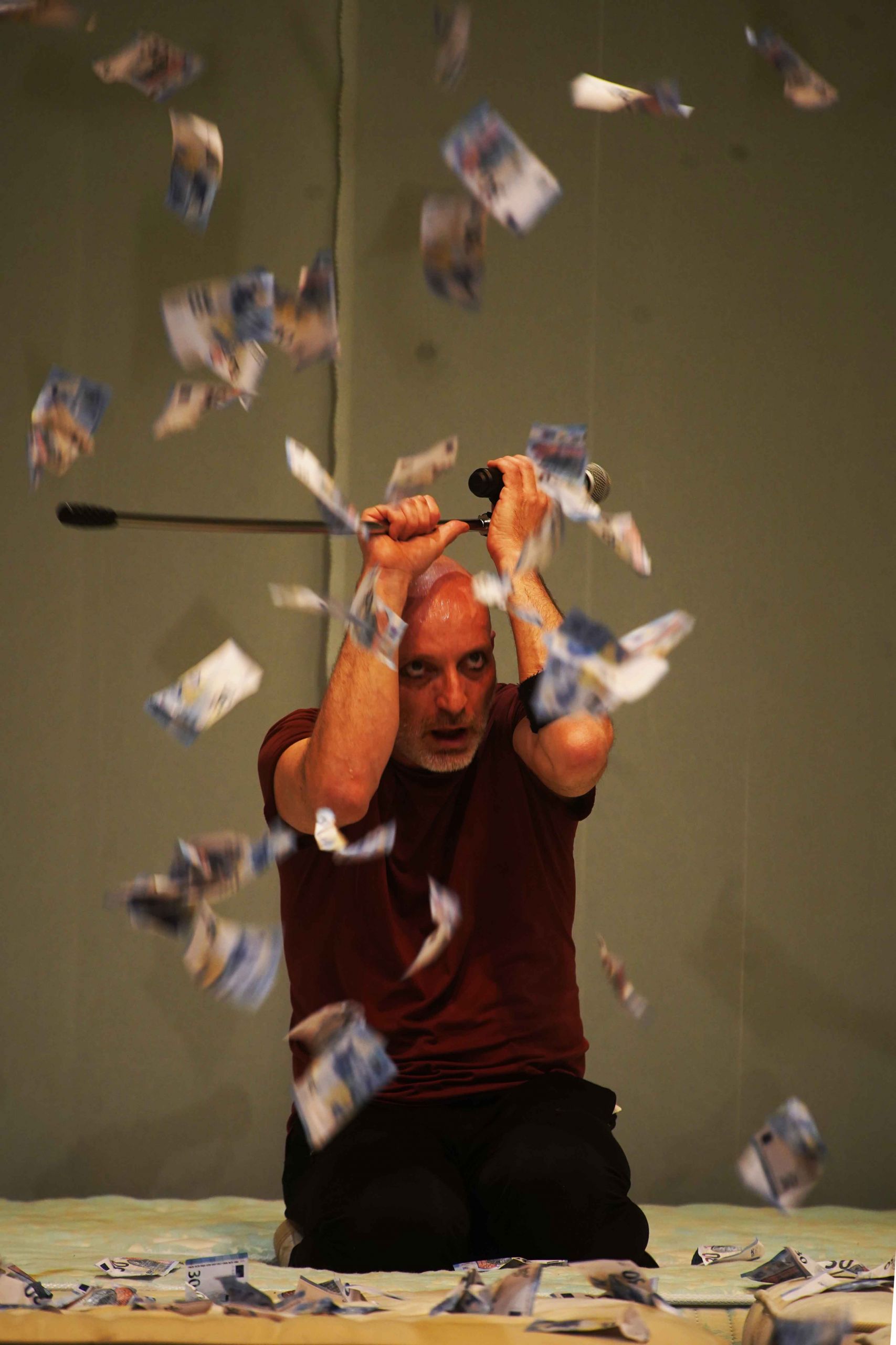 Roberto Latini; foto dello spettacolo In Exitu  ©Angelo Maggio