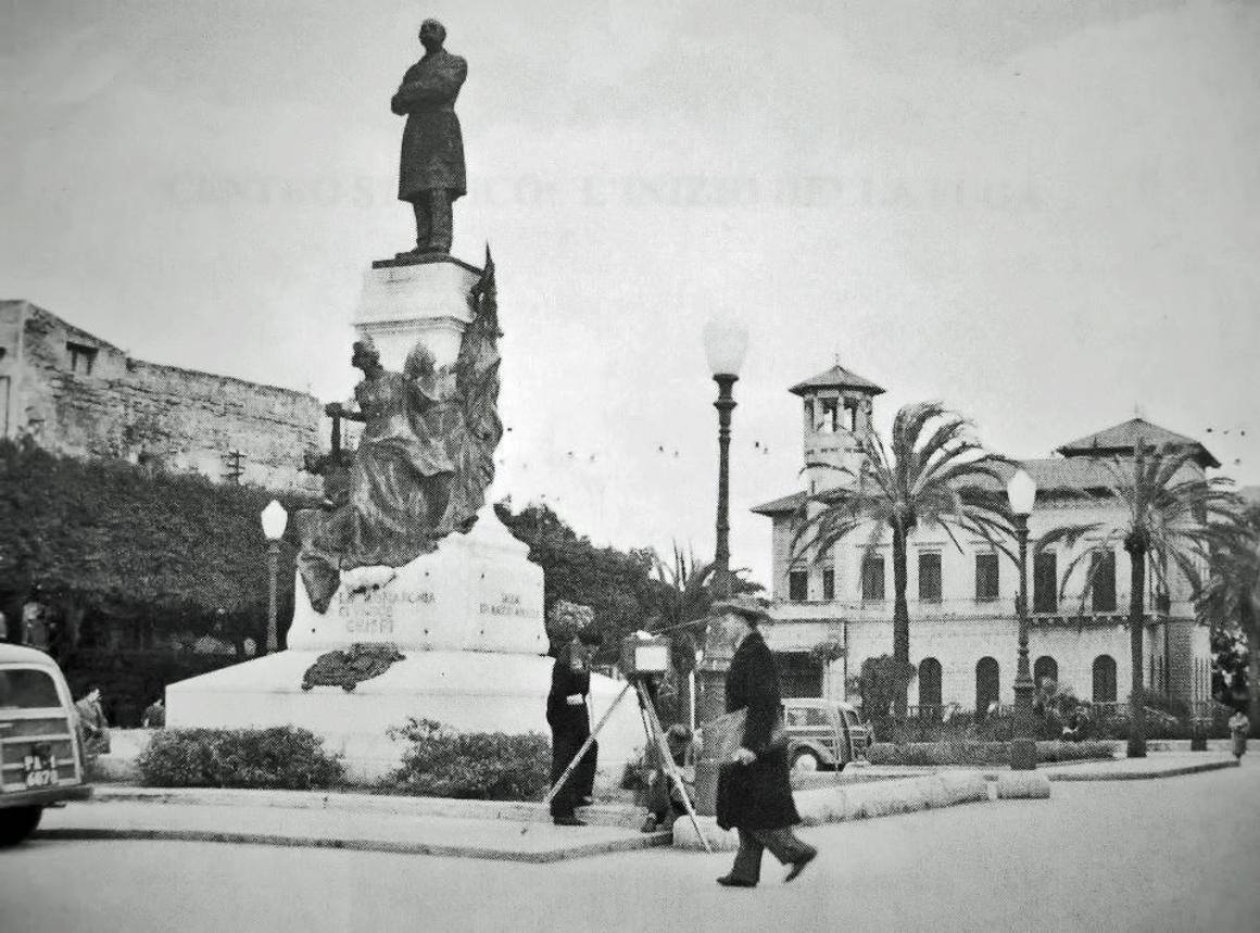 Villa Deliella, Palermo. Foto tratta da La Sicilia e gli anni Sessanta di Michele Russotto Edizioni Anved 1989