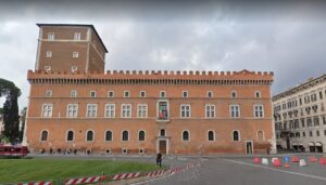 Riapre la biblioteca di Palazzo Venezia a Roma: c’è voluta una petizione di 6500 firme