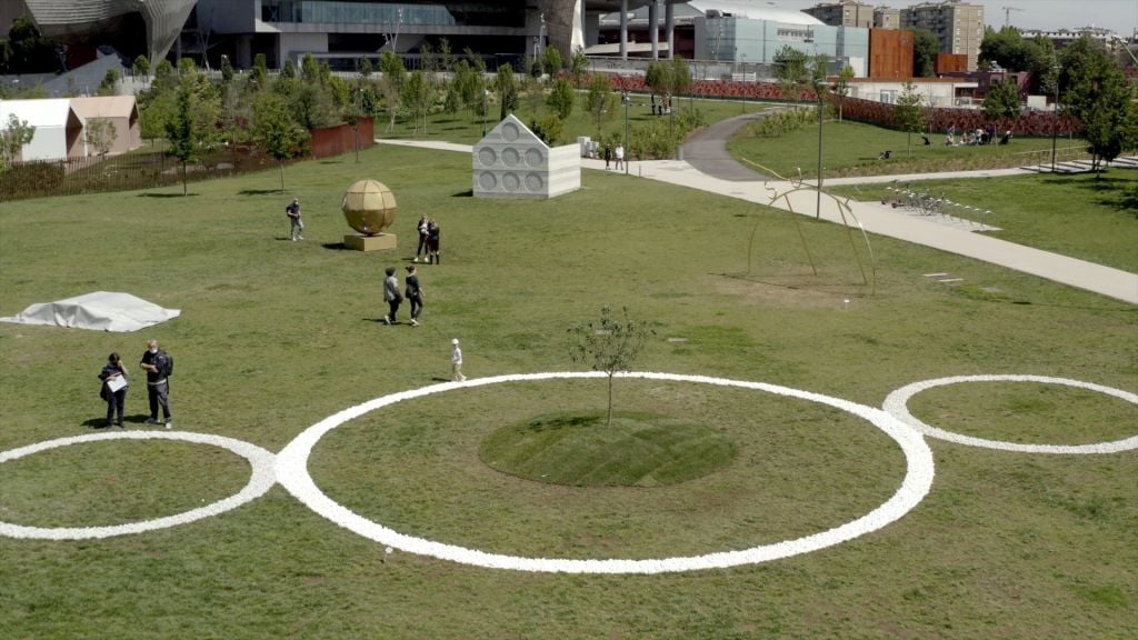 11 artisti nel parco di CityLife a Milano per evocare il Paradiso di Dante Alighieri
