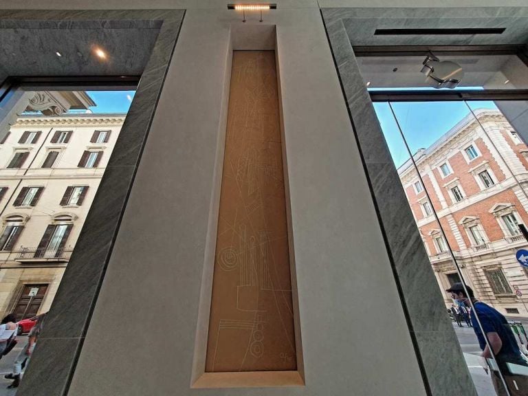 Il nuovo Apple Store di Roma è pieno d’arte