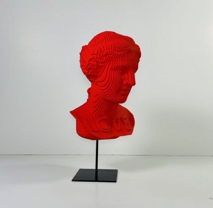 Daniele Fortuna, Venus Love, 2021, scultura in legno