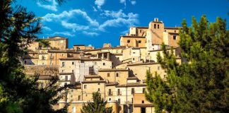 Comuni, Città Metropolitane, Province e Regioni sono i beneficiari del bando. Si può fare avanti chi vuole investire nella riqualificazione e nella valorizzazione del proprio patrimonio culturale. Arriveranno finanziamenti a tasso zero