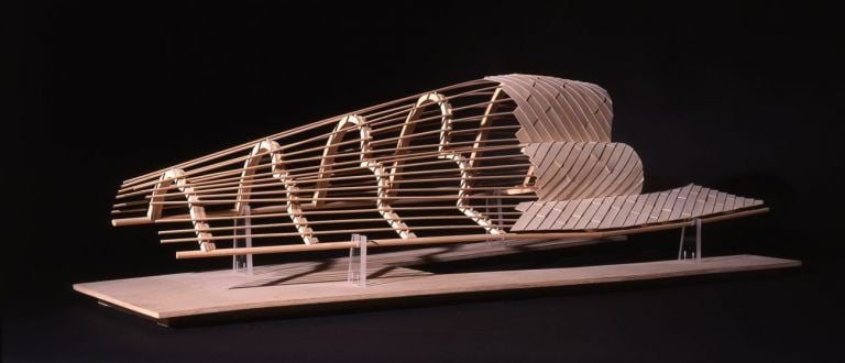 Enric Miralles & Benedetta Tagliabue, Mercado y Barrio de Santa Caterina en Barcelona, 1999 2005, maquette. Courtesy Fundació Enric Miralles