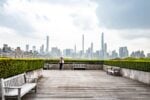 “As Long as the Sun Lasts”, l’installazione di Alex Da Corte a New York ph. Francesca Magnani