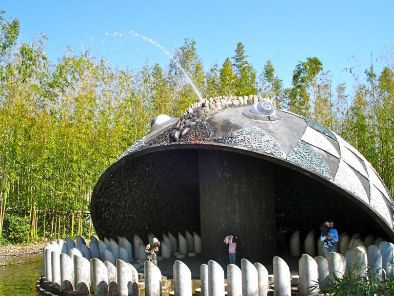 Piero Porcinai, Parco di Pinocchio, Paese dei Balocchi (pescecane di Marco Zanuso), Collodi, Pistoia, 1963 76. Courtesy Paola Porcinai