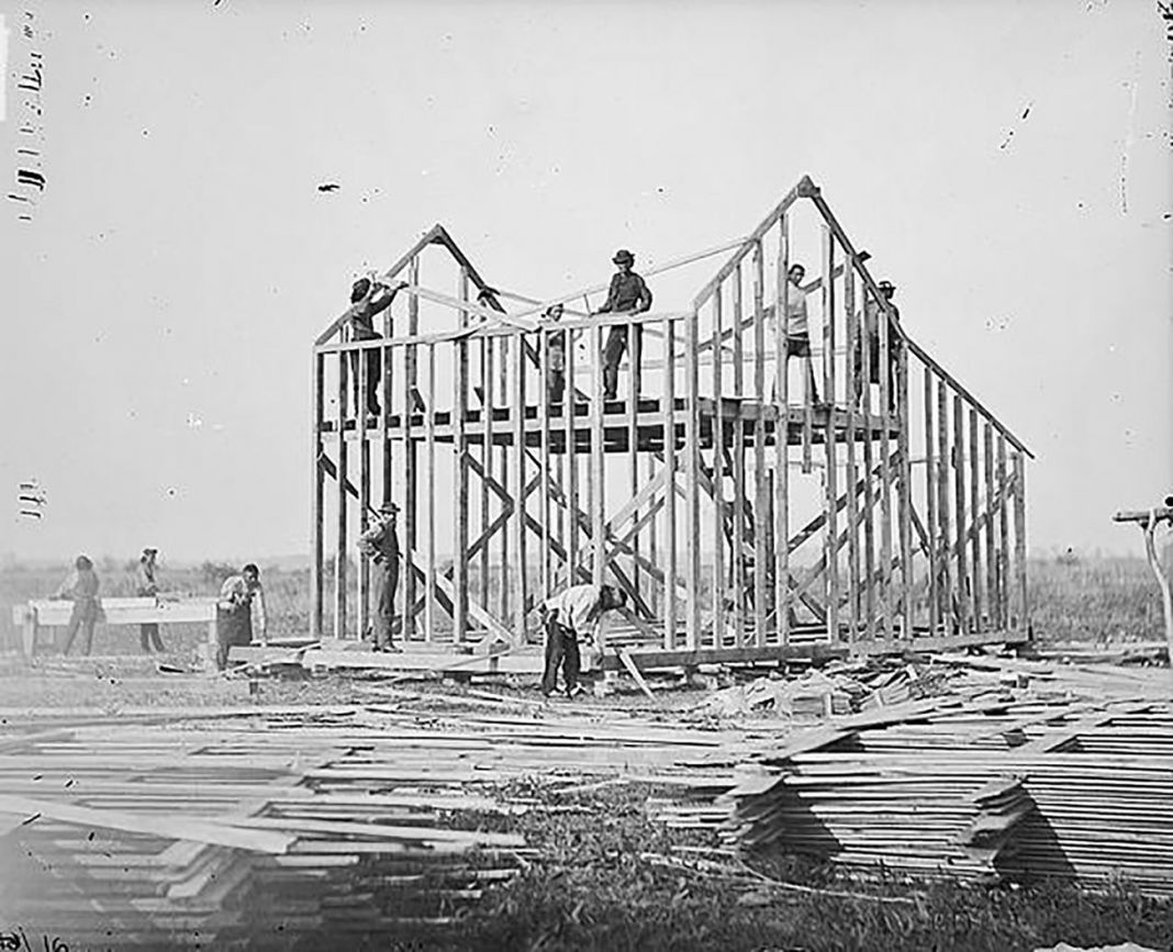 William H. Jackson, Omaha Reservation, Nebraska, 1877. Courtesy Padiglione USA 17. Mostra internazionale di Architettura, Venezia 2021