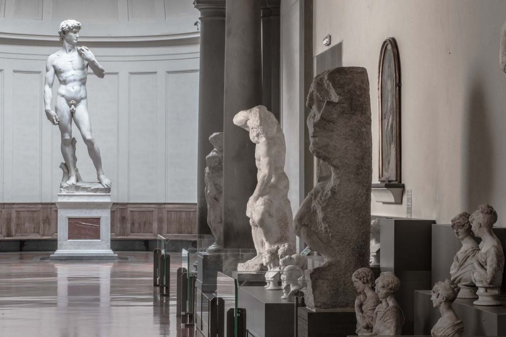 Riapre la Galleria dell’Accademia di Firenze. Tra lavori di restauro e nuovo allestimento