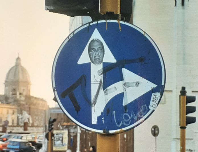 La tag di TUFF e lo sticker di Pino Boresta, Roma, 1995