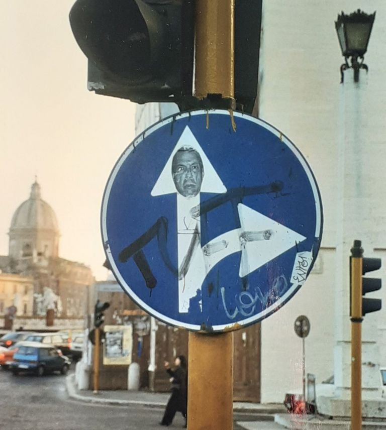 La tag di TUFF e lo sticker di Pino Boresta, Roma, 1995