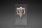 Dea madre a traforo eneolitica, Cuccuru Is Arrius, Calcolitico; marmo, Cagliari, Museo Archeologico Nazionale.