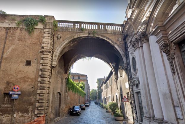 Arco Farnese Roma