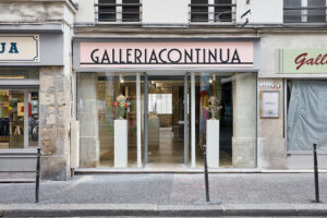 Galleria Continua “À bras ouverts” con Daniel Buren e JR. A Parigi