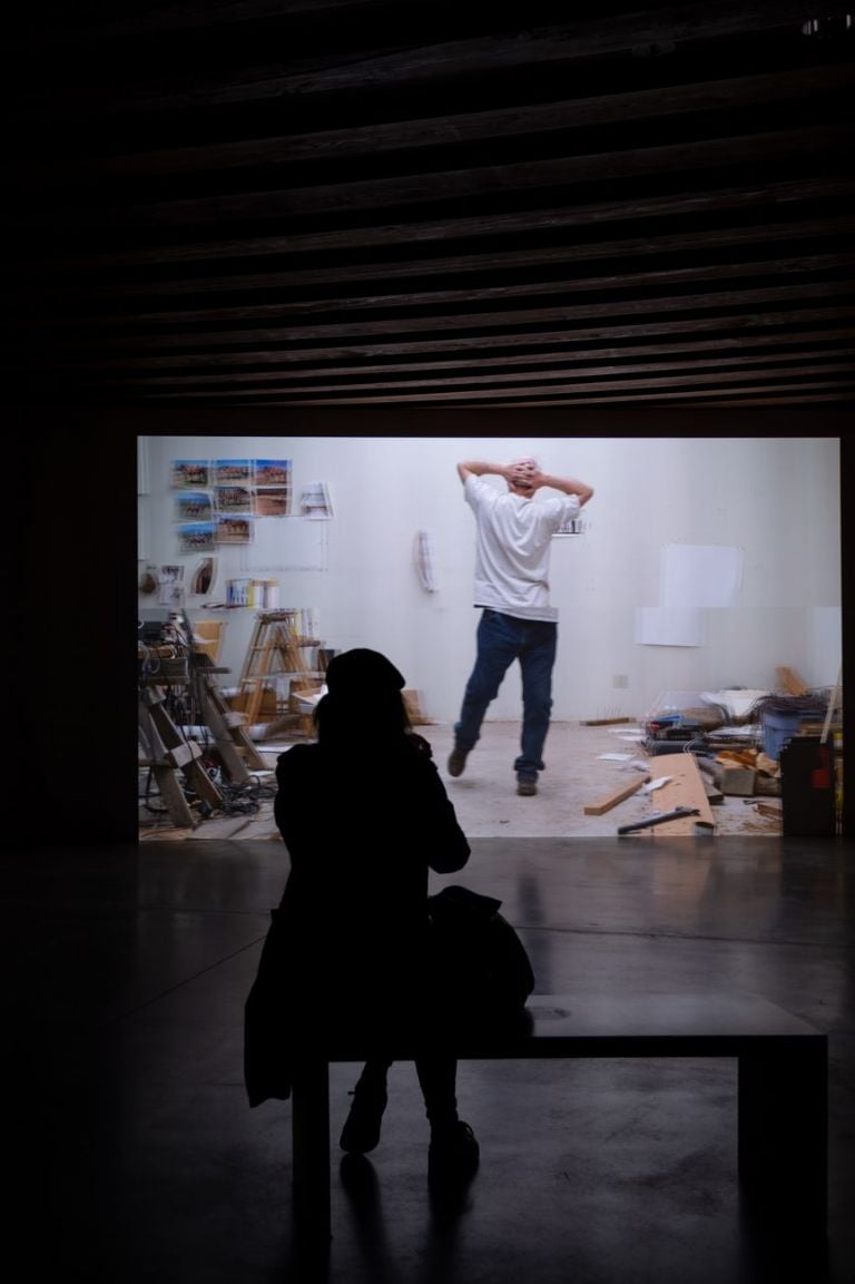 Bruce Nauman. Contrapposto Studies. Exhibition view at Punta della Dogana, Venezia 2021. Photo Irene Fanizza