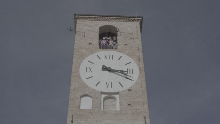 Elena Pugliese, Nella tua voce, 2021, Torre Civica di Neive (Cn)