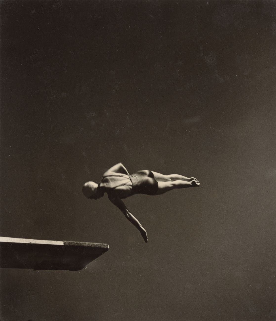 Gertrud Arndt, At the Masters' Houses, 1929-30. The Museum of Modern Art, New York. Thomas Walther Collection © 2021, ProLitteris, Zürich. Digital Image © 2021 The Museum of Modern Art, New York - Scala, Florence