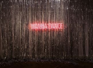 KINGS, WANNA DANCE, 2021, neon, cm 30x150, tenda, cm 350x650. Courtesy Viasaterna Gallery