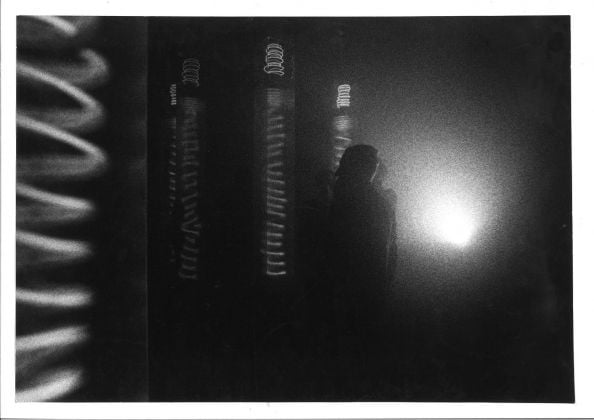 Laura Grisi, Un’area di Nebbia (A Space of fog), 1968. Installation view at the Marlborough Gallery, Roma 1969 © Laura Grisi Estate