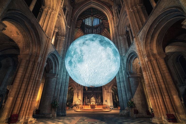 Luke Jerram, Museum of the moon, 2016