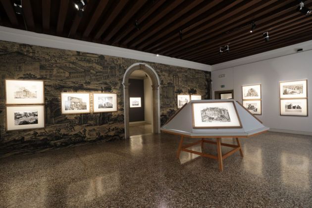 Piranesi Roma Basilico. Installation view at Galleria di Palazzo Cini, Venezia 2021. Photo Massimo Pistore