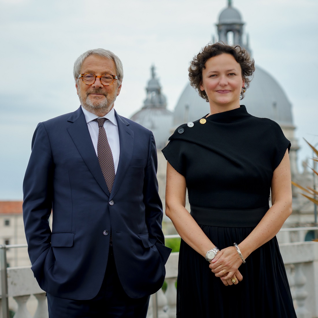 Roberto Cicutto e Cecilia Alemani_Photo by Andrea Avezzù_Courtesy La Biennale di Venezia