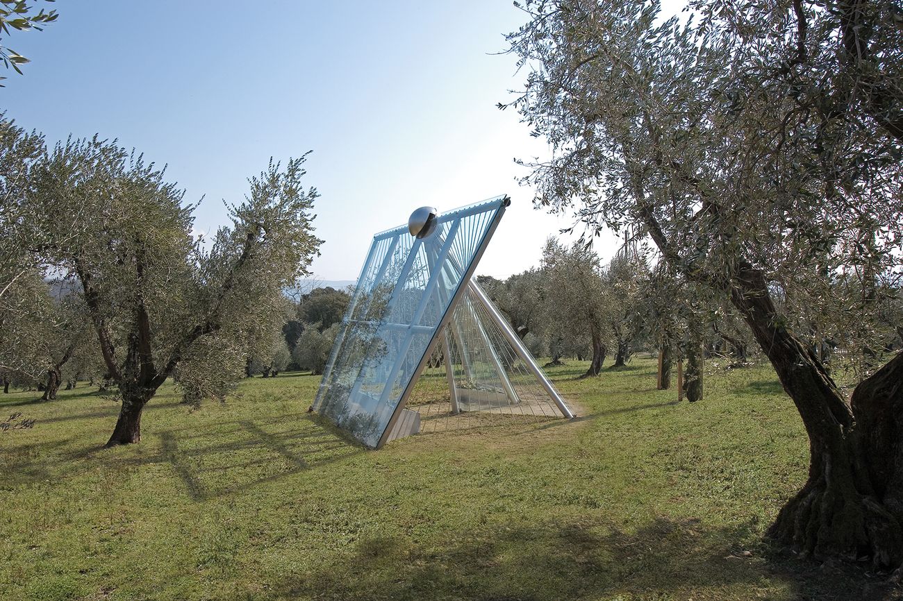 Sandro Veronesi, La Serra dei poeti, 2018. Photo Serge Domingie, Firenze. Courtesy Collezione Gori – Fattoria di Celle, Pistoia