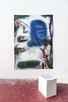 Caterina Silva, Grrrr. Kttt. Mnnnn., 2020, tecnica mista su tela, stampa a getto d’inchiostro, 146x205 cm. Courtesy l’artista. Photo Giorgio Benni