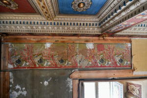 Scoperto durante il restauro un ciclo di pitture nella Villa Museo di Giacomo Puccini