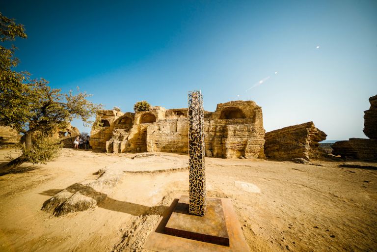 Gianfranco Meggiato Valle dei Templi Doppio Totem