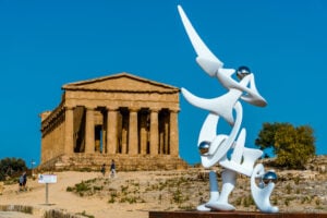 L’uomo quantico: le opere di Gianfranco Meggiato alla Valle dei Templi di Agrigento