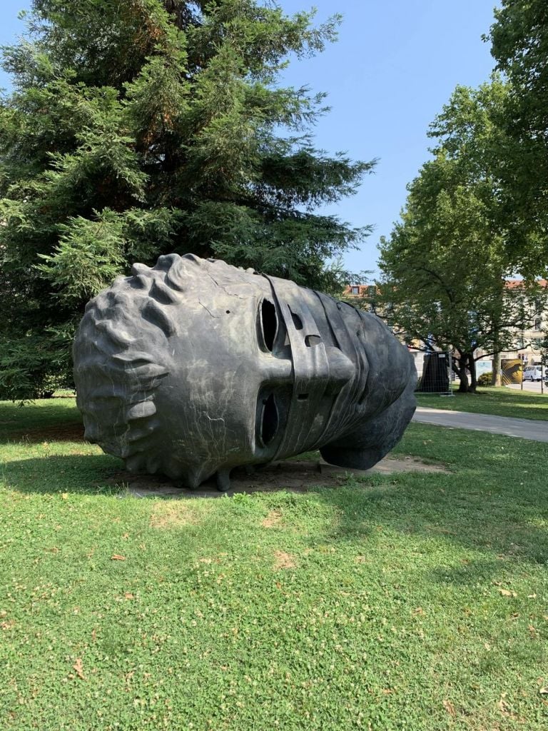 Igor Mitoraj, Eros bendato, 1999, Città di Lugano