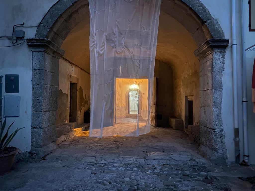 In-ruins: torna la residenza artistica calabrese nel Castello Normanno di Squillace