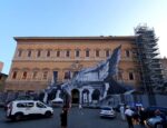 JRPalazzoFarnese1 2 Grande opera di JR a Roma sulla facciata di Palazzo Farnese